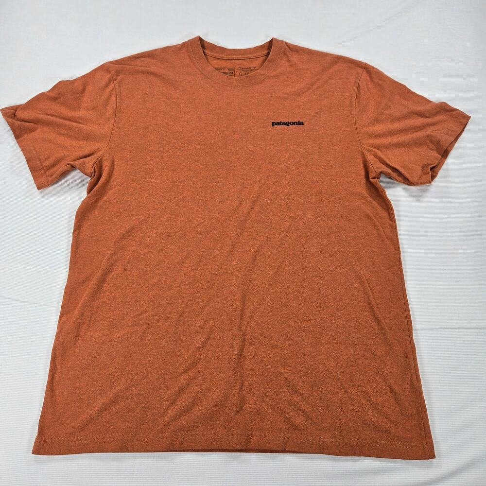 Patagonia Fitz Roy Trout Responsibili-Tee‎ Orange Short Sleeve Shirt Size Large